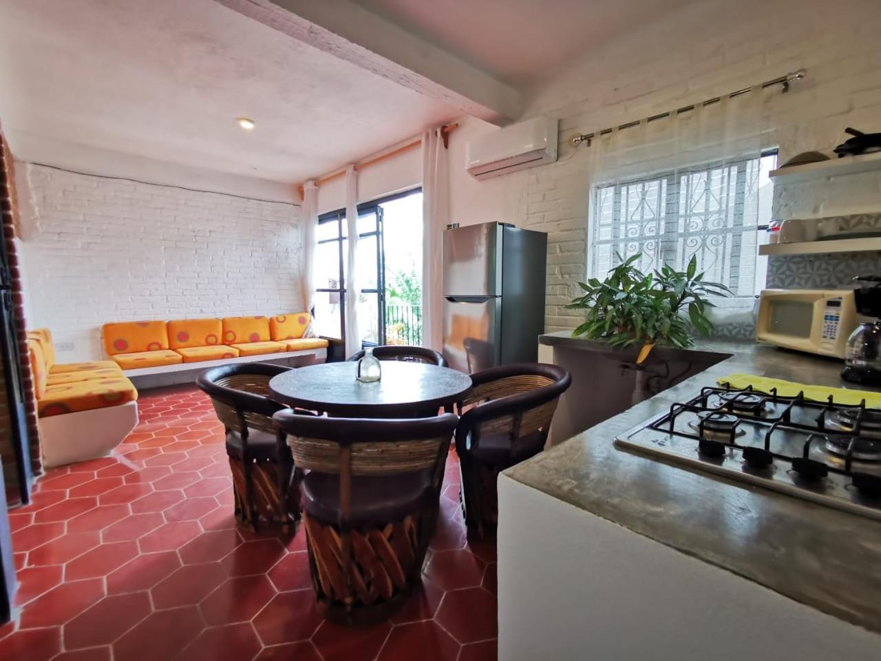 Casa Rey Sol Vallarta Пуэрто-Вальярта Экстерьер фото